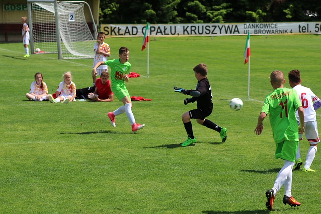 男足与世青 男足与世青