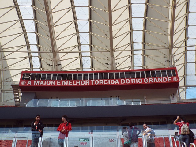 2025德勤足球财富榜：两极分化下的机遇.